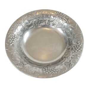 Vtg William Sonoma Hand Cast Aluminum Salad Bowl Serving Centerpiece Leaf Grapes